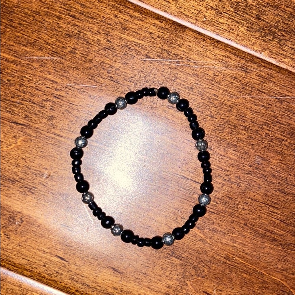 Black bead bracelet